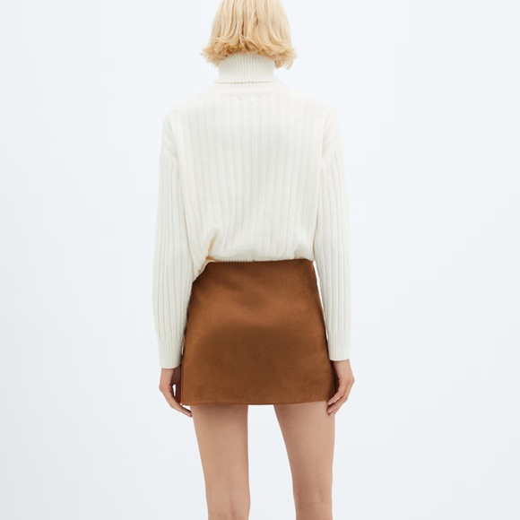 NWT- Mango - Suede mini-skirt - XL - Picture 4 of 9
